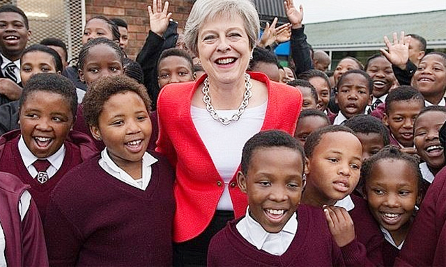 Thủ tướng Anh Theresa May muốn kéo các nước châu Phi xích lại gần hơn