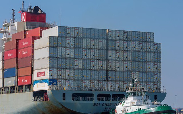 Thâm hụt thương mại của Mỹ với Trung Quốc và Liên minh châu Âu (EU) đã tăng lên mức kỷ lục lần lượt là 36,8 tỷ USD và 17,6 tỷ USD.