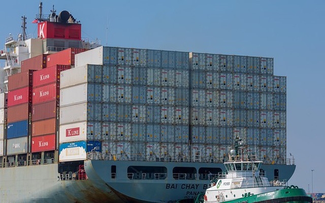 Thâm hụt thương mại của Mỹ với Trung Quốc và Liên minh châu Âu (EU) đã tăng lên mức kỷ lục lần lượt là 36,8 tỷ USD và 17,6 tỷ USD.