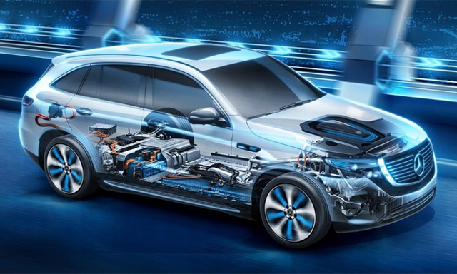 Chiếc Mercedes EQC 400 4Matic, loại SUV crossover, sẽ bắt đầu được sản xuất trong nửa đầu năm tới