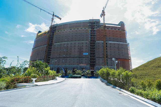 Khách sạn FLC Grand Hotel Halong đang được dần hoàn thiện