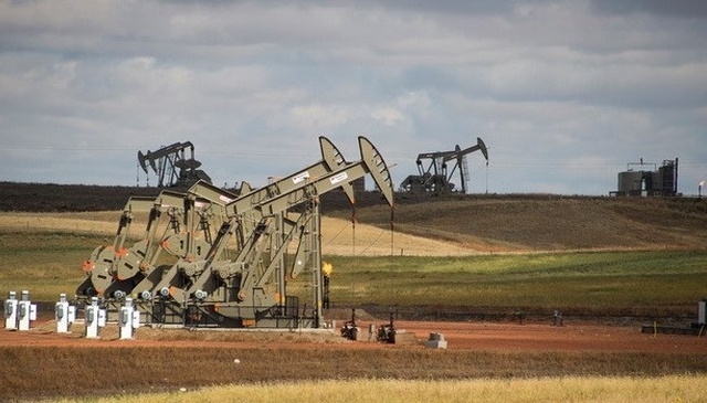 Giá dầu giảm do lo ngại chiến tranh thương mại (Ảnh Internet)