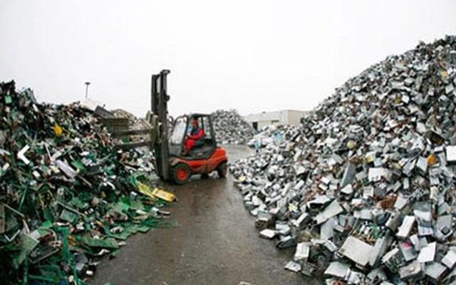 Lượng sắt thép phế liệu nhập khẩu từ Nhật Bản đạt 990.639 tấn