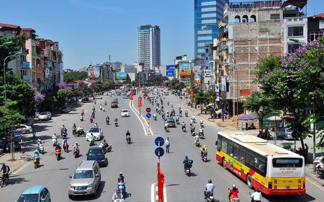 Từ ngày 20/9, thời tiết tại Hà Nội ít mưa và nhiều mây đã hạn chế việc khuếch tán khí thải, khói, bụi.