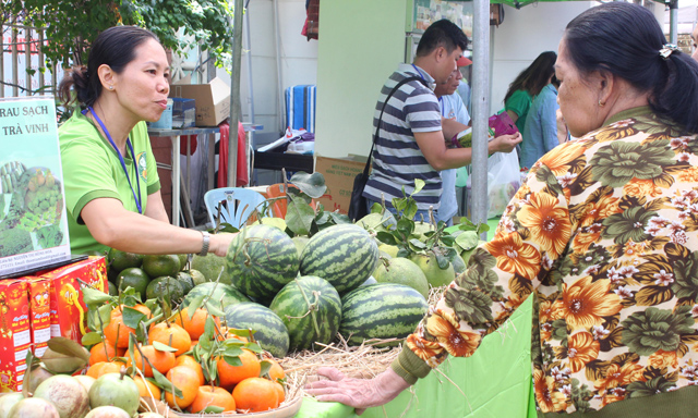 Nông sản khó cạnh tranh nếu còn nặng chi phí vận chuyển