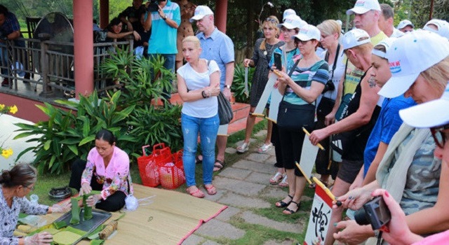 Khách quốc tế đến Việt Nam tăng 22,9% so với cùng kỳ năm trước.