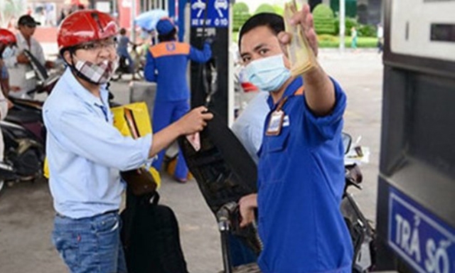 Giá xăng dầu được đề xuất thả nổi theo thị trường