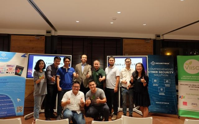 Chương trình kéo dài 3 tháng với khoản đầu tư 15.000 USD cùng các dịch vụ khác đi kèm.