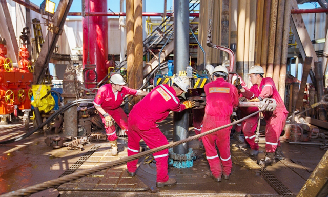 Người lao động PVDrilling làm việc trên giàn khoan