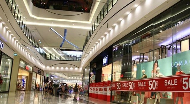 Ngành hàng ăn uống và giải trí có nhu cầu rất lớn đối với mặt bằng bán lẻ