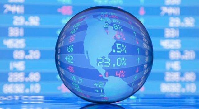 GDP toàn cầu có thể giảm khoảng 0,8% trong năm 2020 và 0,4% trong dài hạn nếu chiến trang thương mại tiếp diễn.