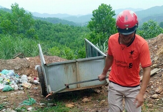 Tuy vẫn còn khó khăn nhưng các thành viên HTX luôn cố gắng trong công tác vệ sinh môi trường