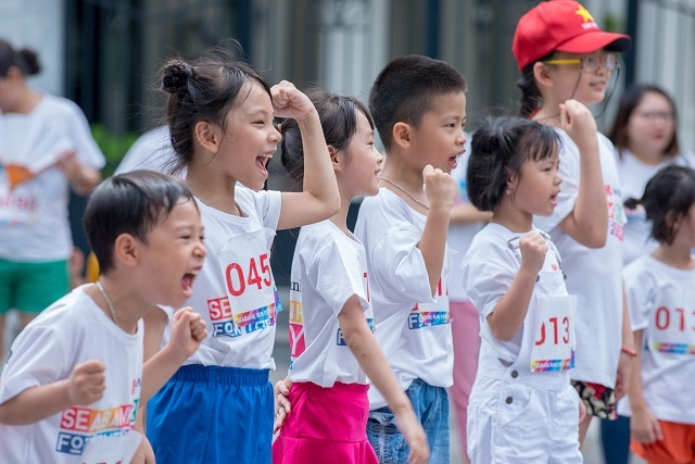 Giải chạy SeABank Run for the Future luôn diễn ra đầy ắp tiếng cười và tiếng cổ vũ
