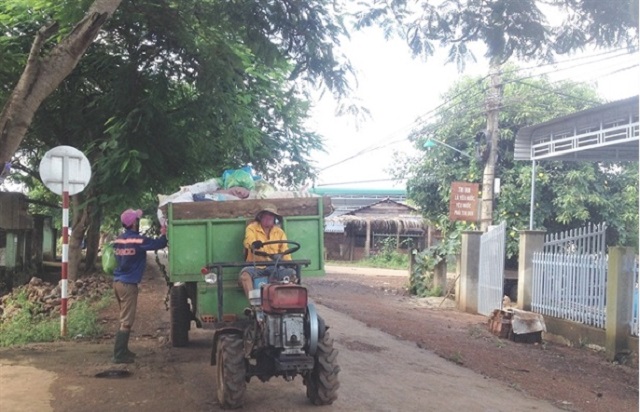 Tổ thu gom rác 3 buổi trong một tuần