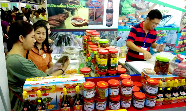 Nước mắm truyền thống đang gặp nhiều trở ngại trong việc tồn tại