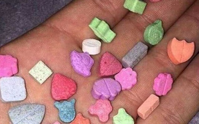 Tình trạng sử dụng cùng lúc nhiều loại chất gây nghiện gây ngộ độc cấp tính đang gia tăng trong giới trẻ.