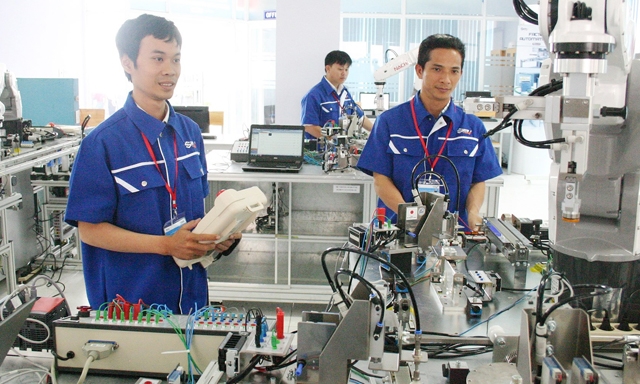 Việt Nam phải tranh thủ thời cơ để không tụt hậu trong CMCN 4.0