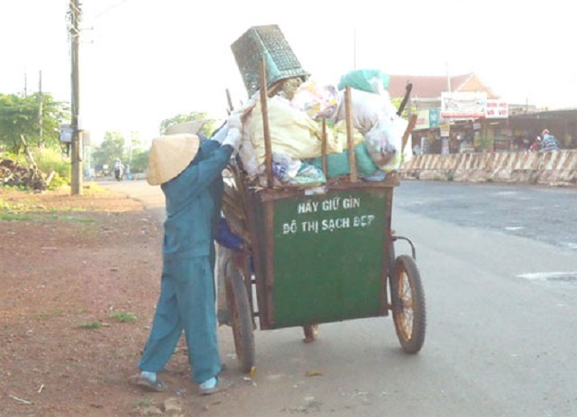 Hoạt động thu gom rác thải góp phần nâng cao ý thức bảo vệ môi trường