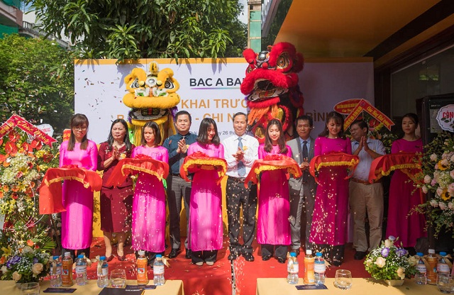 Nghi lễ cắt băng khai trương BAC A BANK - Chi nhánh Thái Bình.