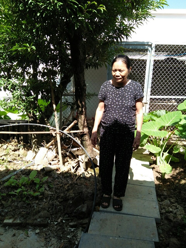 Vì lời hứa với cha mẹ chồng trước khi lâm chung, bà Thơi mua lại mảnh đất do em chồng đã bán. Nhưng chính người em chồng sau khi đã bán lại kiện đòi quyền thừa kế