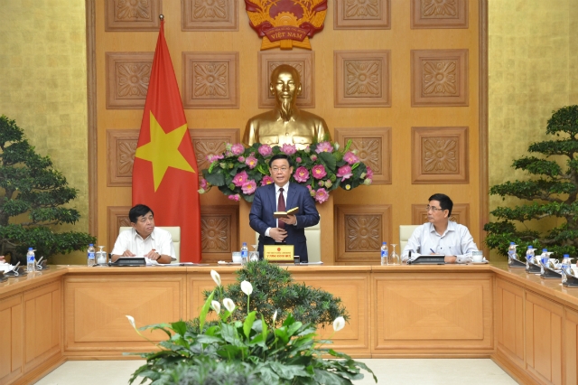 Phó Thủ tướng Vương Đình Huệ, Trưởng BCĐ Đổi mới, phát triển KTTT Trung ương, chủ trì cuộc họp ngày 6.11.2018.