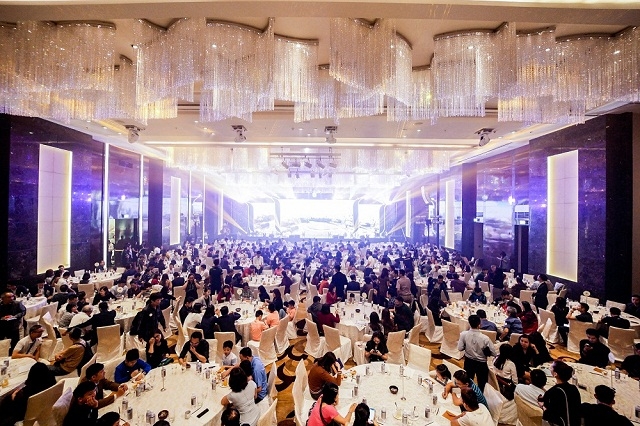 Hàng ngàn khách hàng tới tham dự Lễ mở bán chính thức Imperia Sky Garden