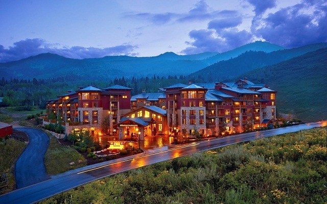 Sunrise Lodge, khu nghỉ thuộc Hilton Grand Vacation Club (đối tác của RCI tại Mỹ)