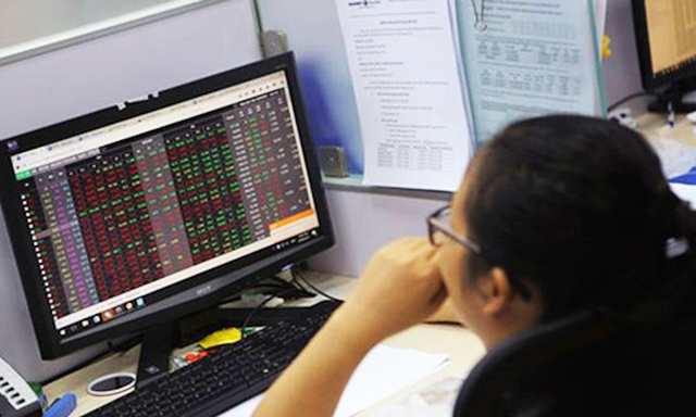 Không phải nhà đầu tư nào cũng gặt hái được thành công khi mua vào theo cổ đông nội bộ