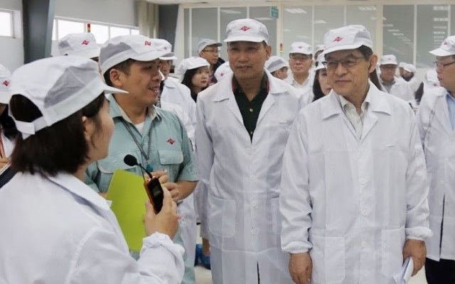 Các chuyên gia Hàn Quốc khảo sát, đánh giá các doanh nghiệp Việt Nam (Ảnh Internet)