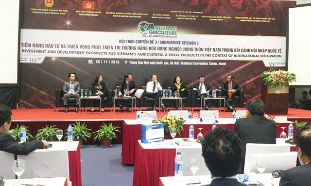 Các chuyên gia, DN, cơ quan quản lý cùng thảo luận về giải pháp phát triển nền nông nghiệp Việt Nam