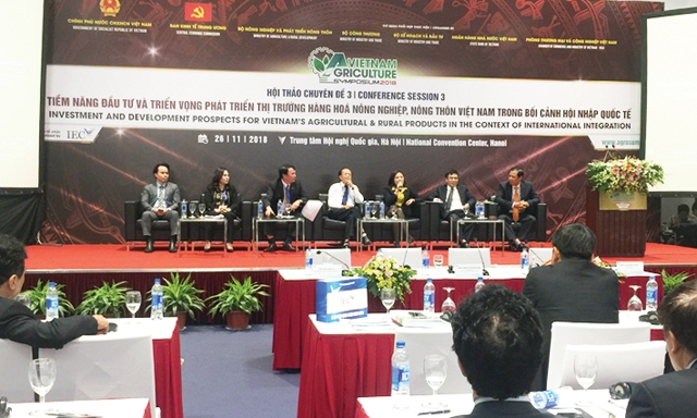 Các chuyên gia, DN, cơ quan quản lý cùng thảo luận về giải pháp phát triển nền nông nghiệp Việt Nam