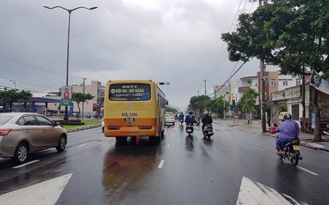Kết nối Đà Nẵng với Hội An hiện nay chỉ có 1 tuyến bus công cộng (Ảnh Internet)