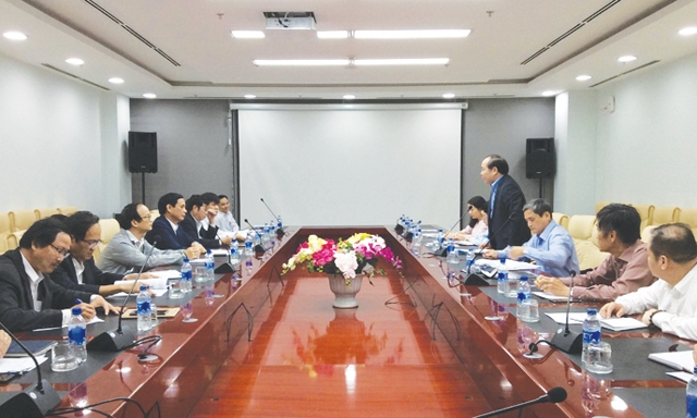 Chủ tịch Nguyễn Ngọc Bảo làm việc với UBND Tp.Đà Nẵng. Ảnh Đình Long