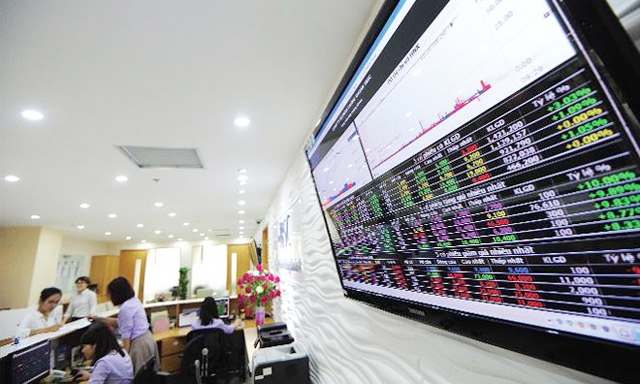 Khi mua cổ phiếu nhà đầu tư cần phải có chiến lược rõ ràng