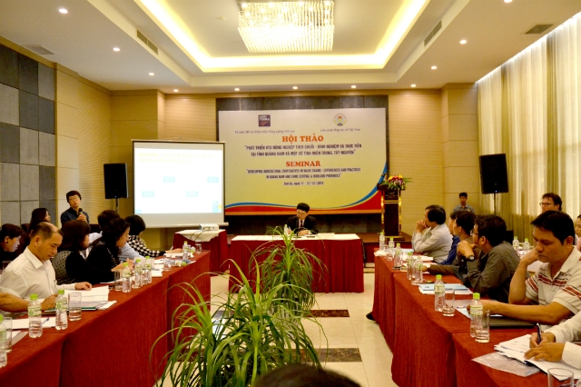 Toàn cảnh hội thảo