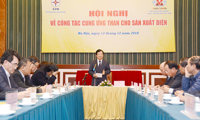 Phó Thủ tướng Trịnh Đình Dũng phát biểu chỉ đạo tại Hội nghị