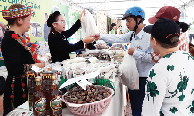 Trước nhiều xu hướng mới, DN Việt không thể mãi bán hàng theo kiểu cũ