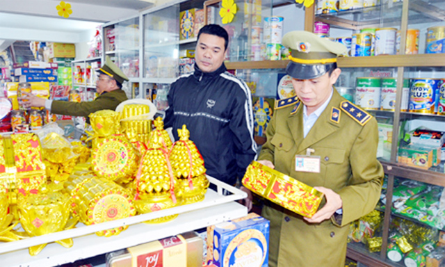 Tăng cường công tác kiểm tra kinh doanh hàng hóa dịp Tết