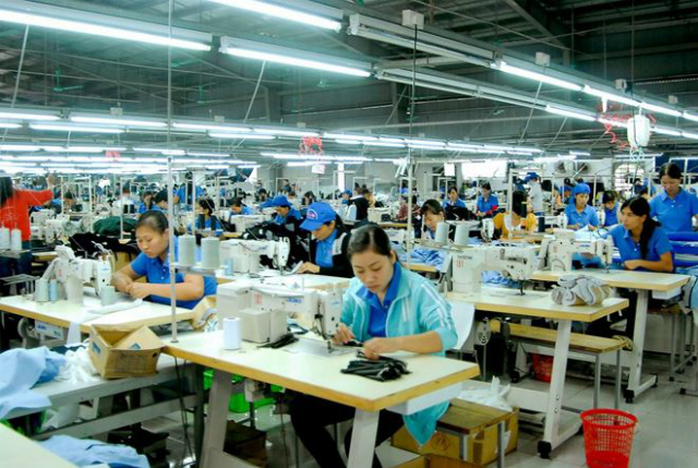 Diễn biến giá cổ phiếu MPT từ khi lên sàn tới nay không mấy “êm đềm”