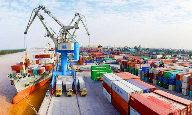 Ngành hải quan sẽ đặc biệt quan tâm đến việc chống phiền hà, sách nhiễu tiêu cực