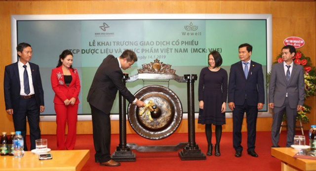 Ngay trong phiên giao dịch đầu tiên trên sàn HNX, cổ phiếu VHE tăng kịch biên độ 30% lên 19.500 đồng/cp