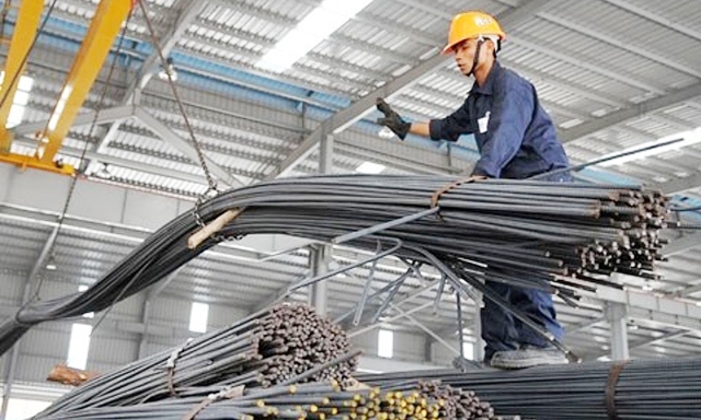 Nhiều DN thép tính cách giảm chi phí sản xuất để cạnh tranh