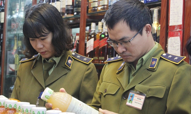 Các loại đồ uống, rượu bia rất dễ bị làm giả