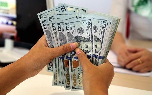 Giá USD sáng nay 29/1 được nhiều ngân hàng thương mại niêm yết tăng so với cùng thời điểm hôm qua (Ảnh: Internet)