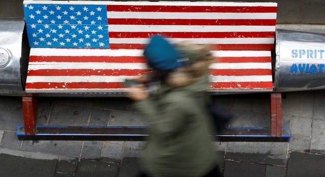 Chứng khoán Mỹ diễn biến trái chiều sau cáo buộc Huawei (Ảnh Internet)