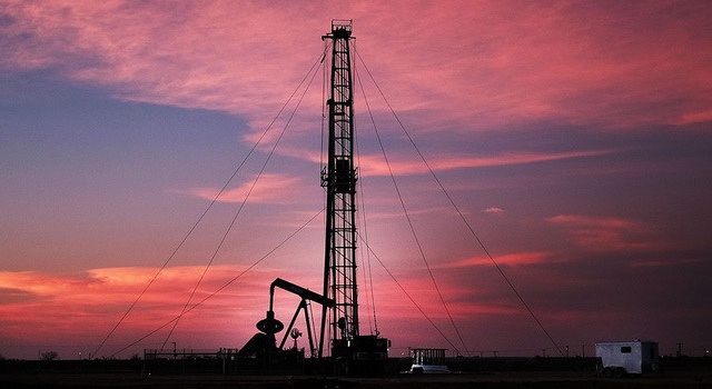 Giá dầu hướng đến tháng 1 tăng mạnh nhất (Ảnh: Internet)