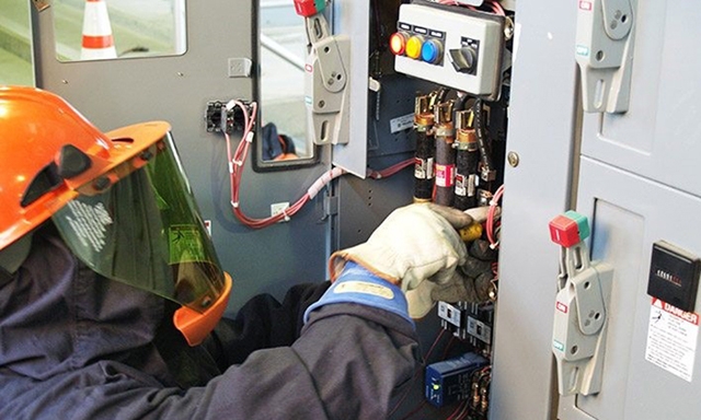 Các thiết bị điện của HTX được bảo trì định kỳ, bảo đảm an toàn cao