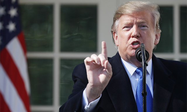 Vừa ban bố tình trạng khẩn cấp quốc gia, Tổng thống Trump đã bị kiện