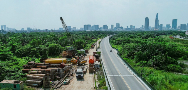 Tuyến đường cao tốc Trung Lương - Mỹ Thuận có chiều dài 51 km, rộng 17 m