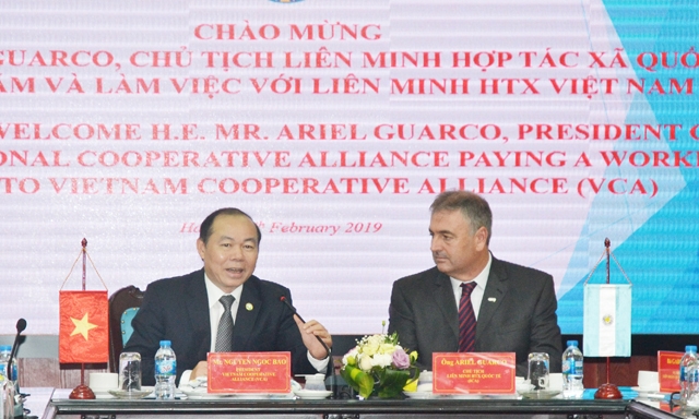 Chủ tịch VCA Nguyễn Ngọc Bảo và Chủ tịch ICA Arial Guarco chủ trì buổi làm việc tại trụ sở VCA chiều ngày 20.2.2019